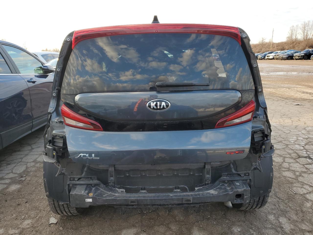 2020 KIA Soul VIN KNDJ63AU1L7041612 Copart auction photo, front end / rear end damage thumbnail 6