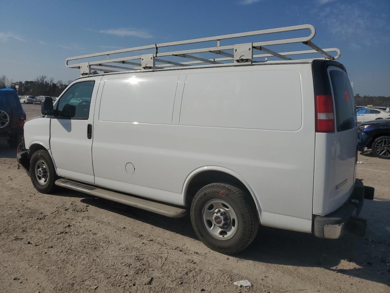 2017 GMC Savana VIN 1GTW7AFF9H1908850 Copart auction photo, front end / minor dent/scratches damage thumbnail 2