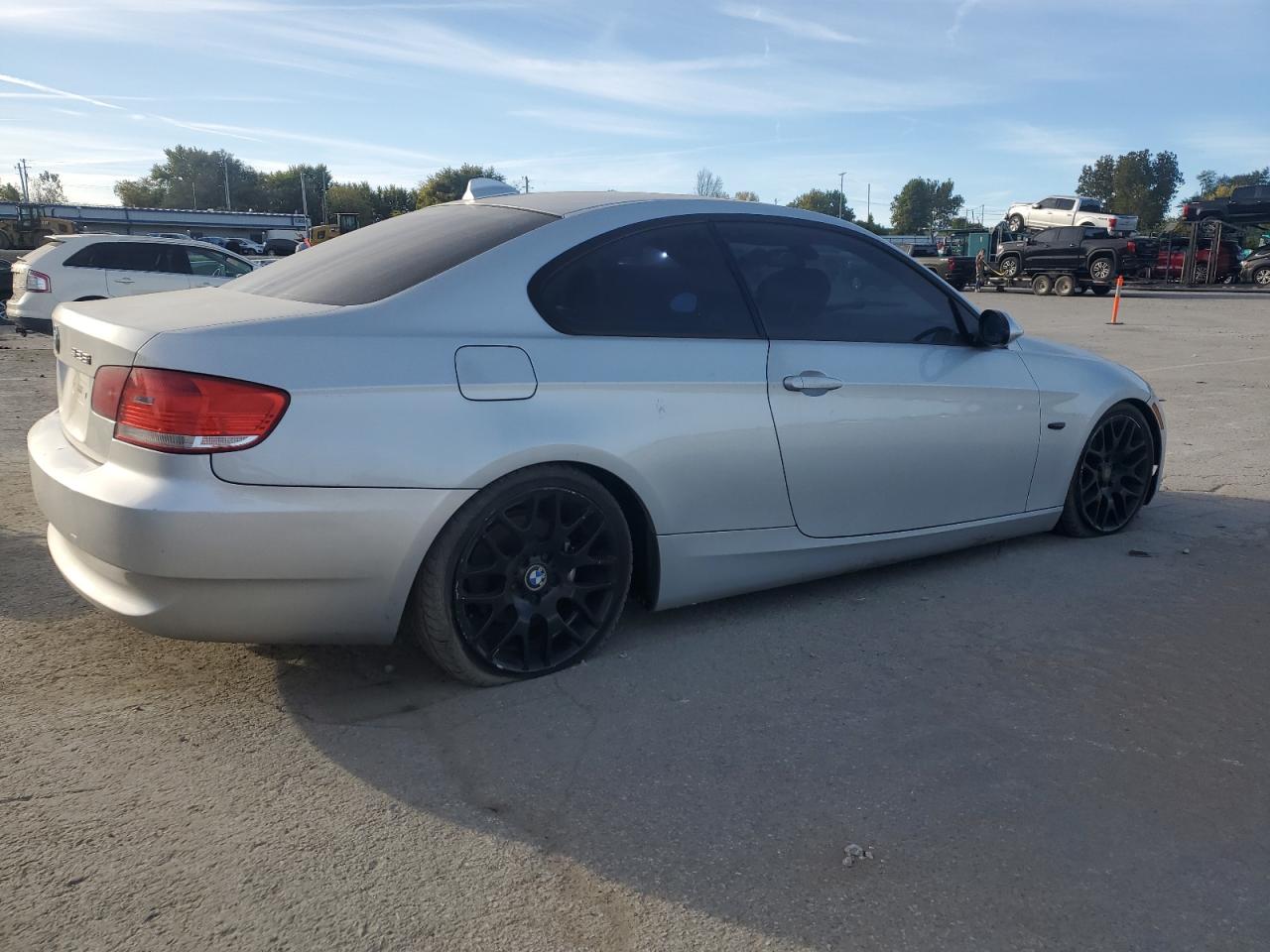 2009 BMW 3er VIN WBAWB33559P137319 Copart auction photo, front end / rear end damage thumbnail 3