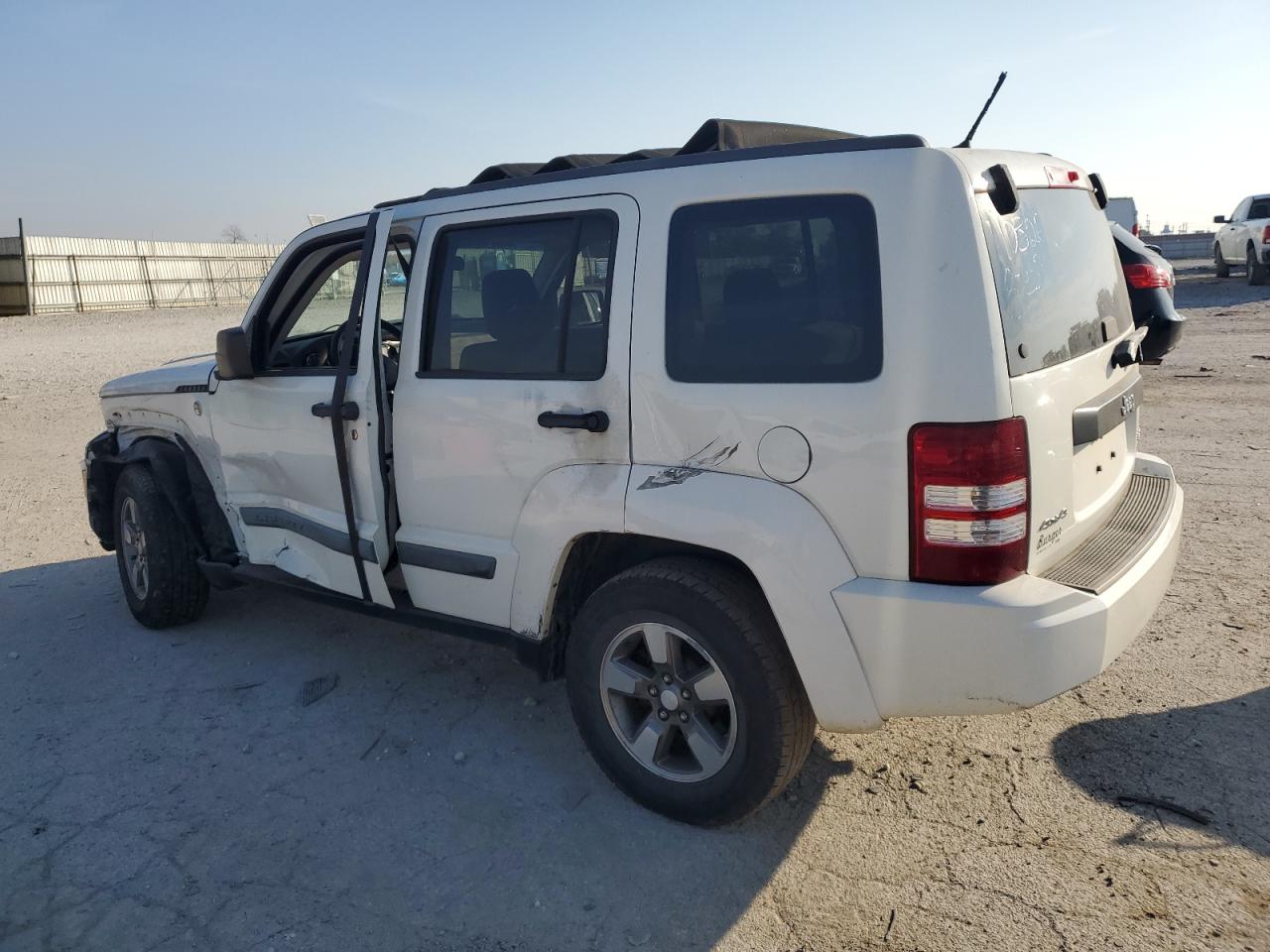 2008 Jeep Liberty (North America) VIN 1J8GN28K98W236021 Copart auction photo, front end / side damage thumbnail 2