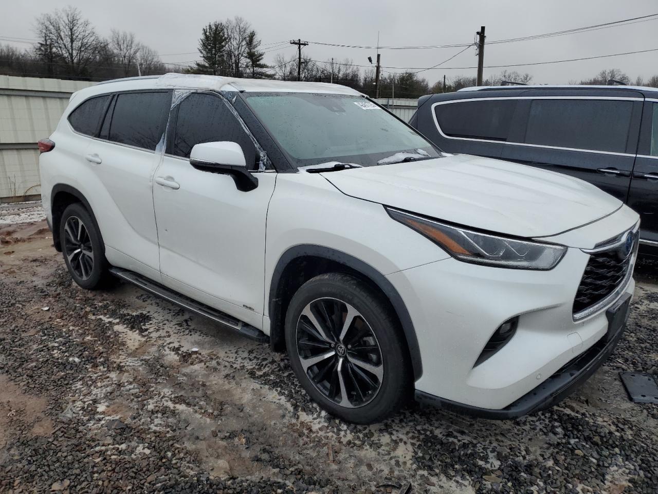2022 Toyota Highlander VIN 5TDXBRCH3NS540171 Copart auction photo, mechanical damage thumbnail 4