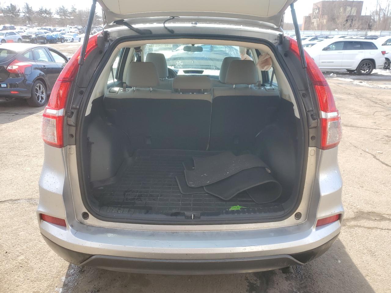 2016 Honda CR-V VIN 2HKRM4H35GH616386 Copart auction photo, side / front end damage thumbnail 6
