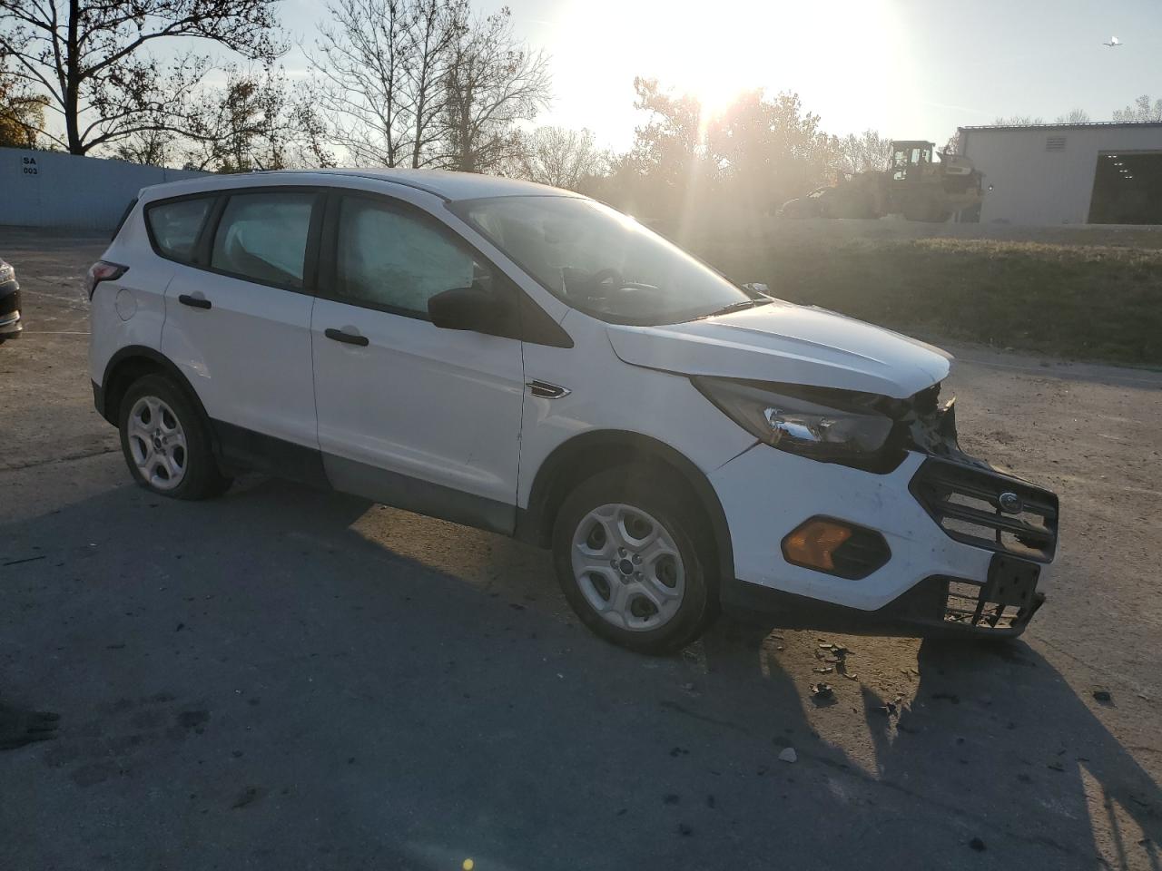 2018 Ford Escape VIN 1FMCU0F70JUC59471 Copart auction photo, front end / side damage thumbnail 4