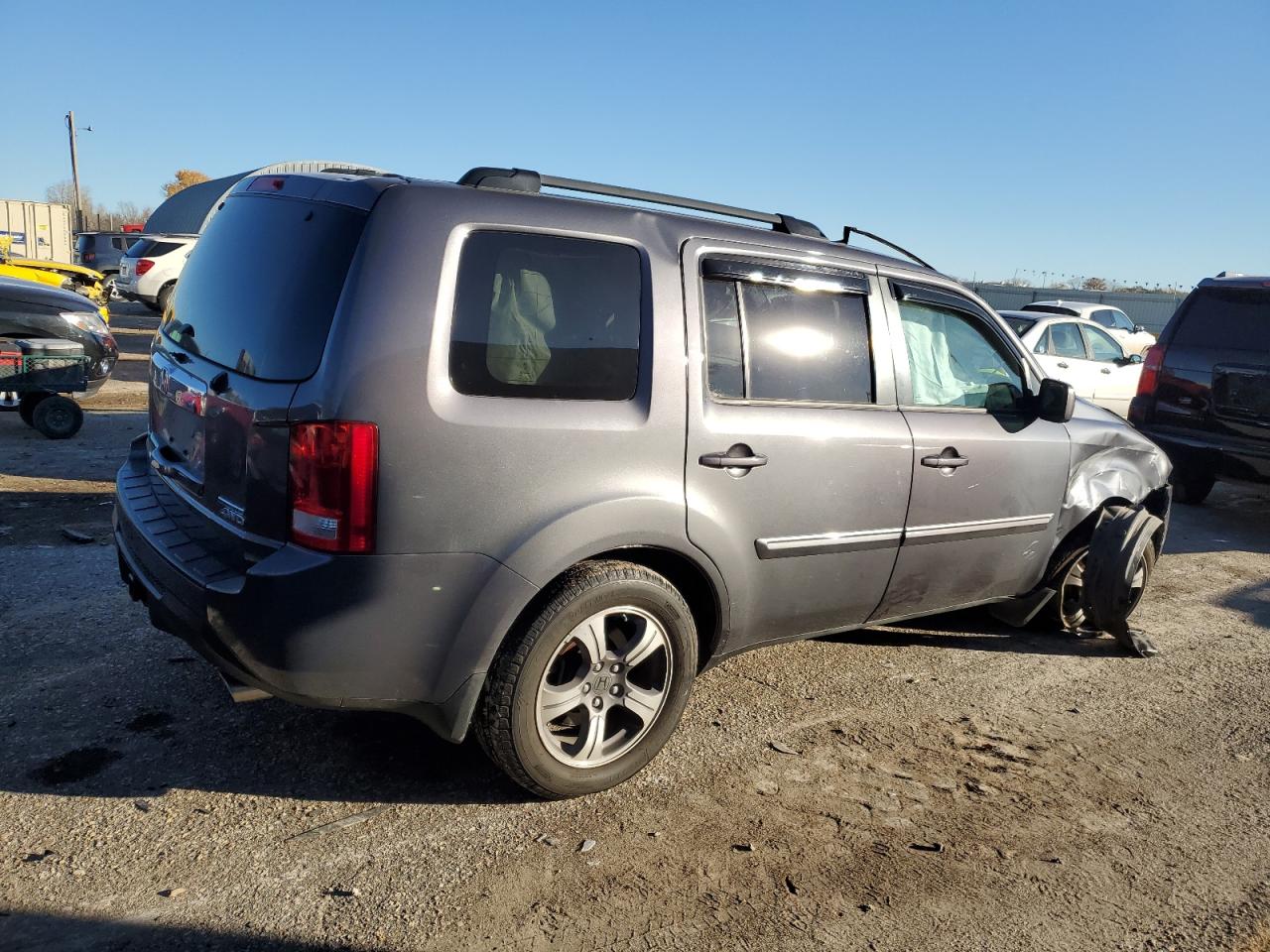 2015 Honda Pilot VIN 5FNYF4H31FB077851 Copart auction photo, rollover / mechanical damage thumbnail 3