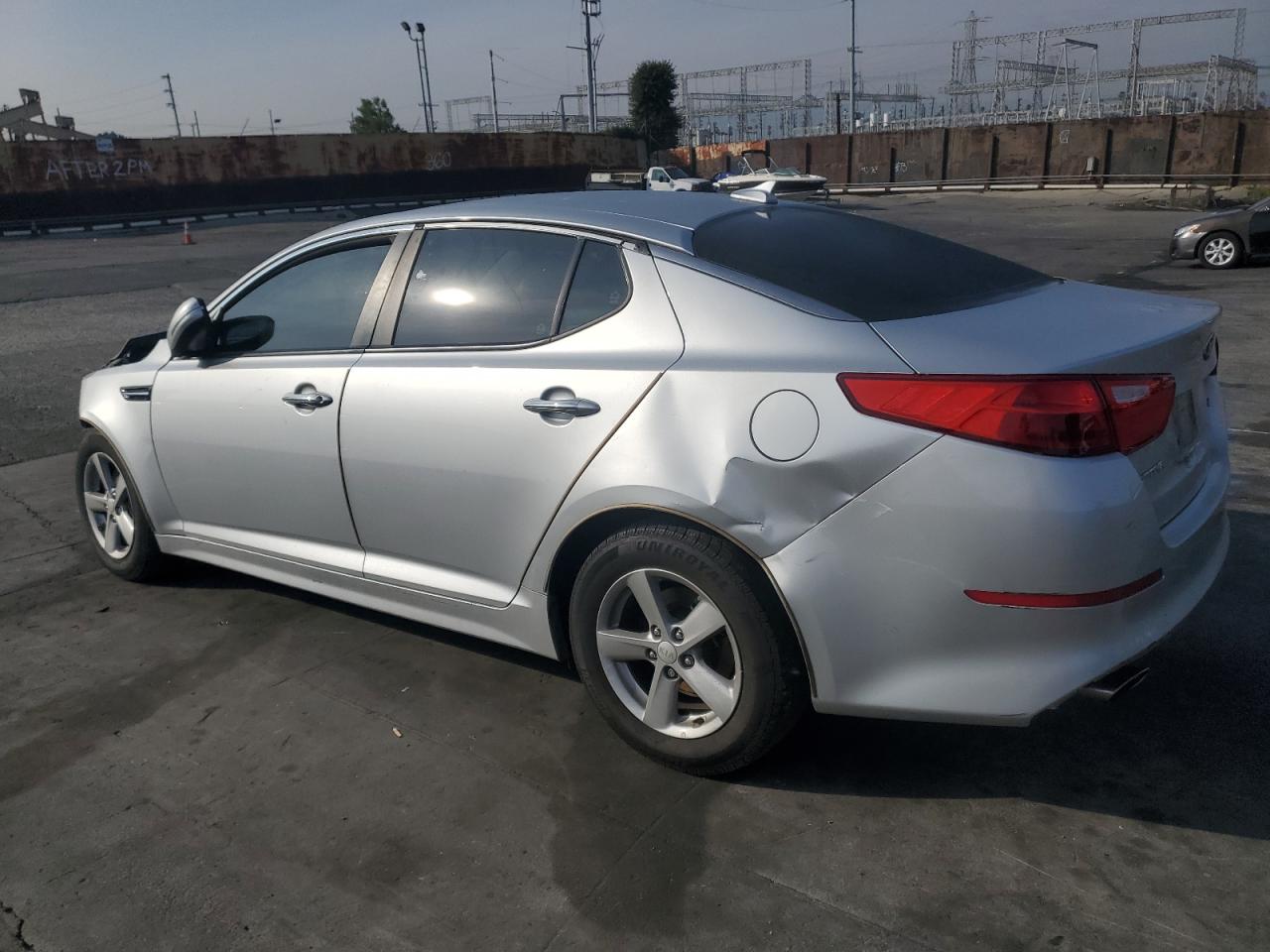 2015 KIA Optima VIN 5XXGM4A78FG420344 Copart auction photo, front end / rear end damage thumbnail 2