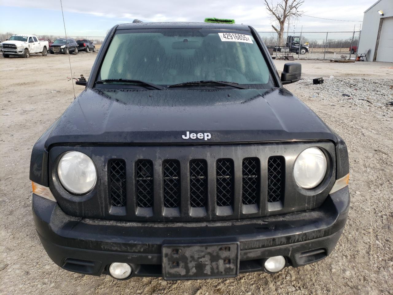2014 Jeep Liberty (Patriot) VIN 1C4NJPFA1ED887765 Copart auction photo, side / minor dent/scratches damage thumbnail 5