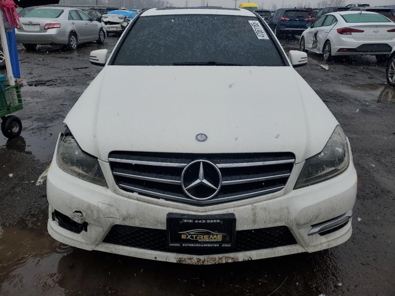 2014 Mercedes-Benz C-klasse VIN WDDGF8AB8EG250876 Copart auction photo, front end damage thumbnail 5