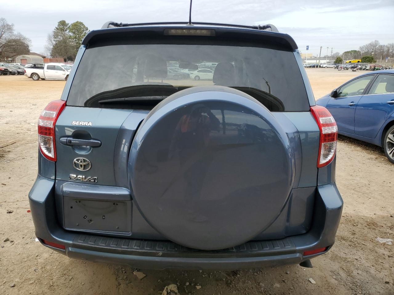 2011 Toyota RAV 4 VIN 2T3YF4DV0BW053102 Copart auction photo, front end / side damage thumbnail 6