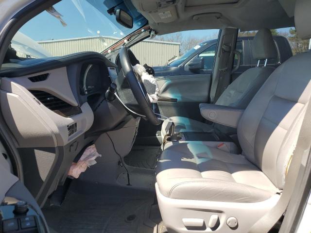 2017 Toyota Sienna VIN 5TDDZ3DC1HS187979 Copart auction photo, front end / minor dent/scratches damage thumbnail 7