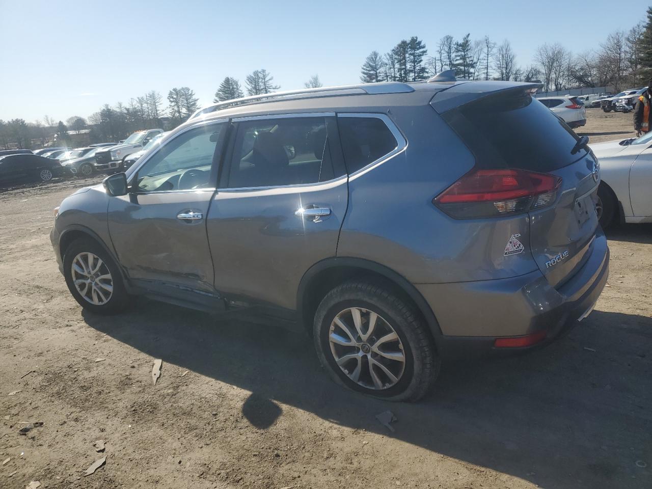 2017 Nissan Rogue VIN KNMAT2MV4HP505118 Copart auction photo, side damage thumbnail 2