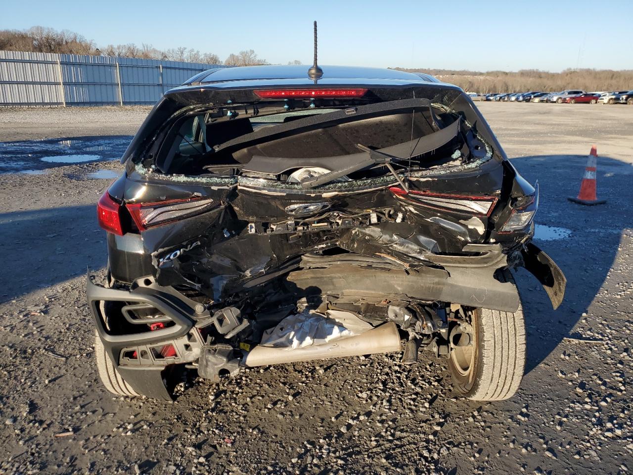 2021 Hyundai Kona VIN KM8K12AA0MU614002 Copart auction photo, all over damage thumbnail 6
