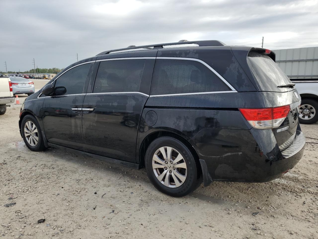 2015 Honda Odyssey VIN 5FNRL5H61FB128570 Copart auction photo, front end damage thumbnail 2