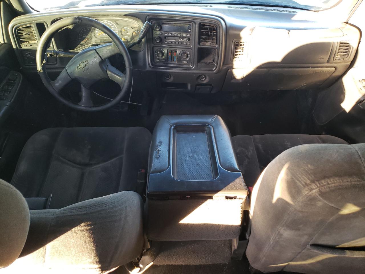2006 Chevrolet Silverado VIN 2GCEC13T661145680 Copart auction photo, front end damage thumbnail 8