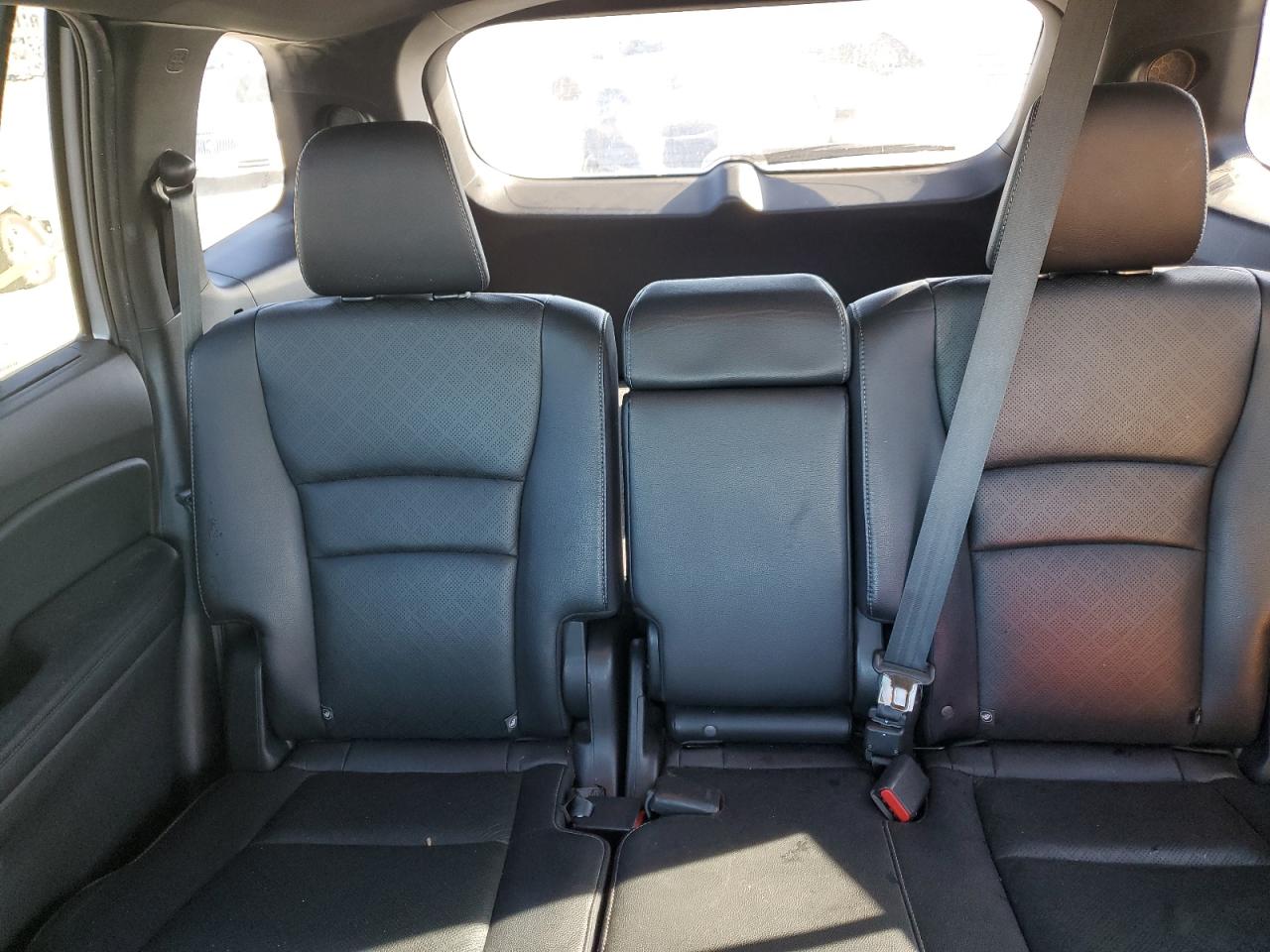 2019 Honda Passport VIN 5FNYF7H93KB003038 Copart auction photo, front end / rear end damage thumbnail 10