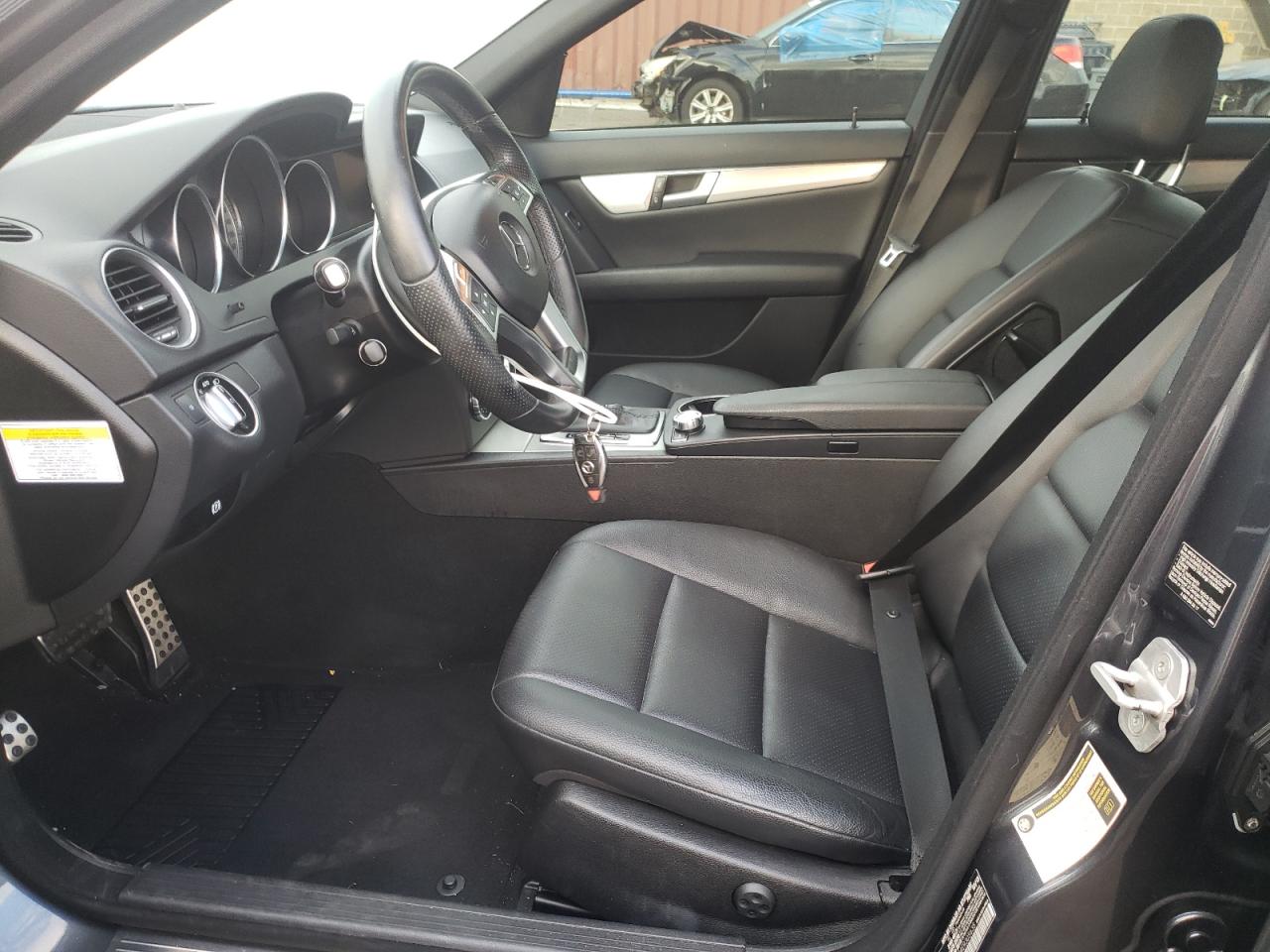 2014 Mercedes-Benz C-klasse VIN WDDGF8AB4ER305635 Copart auction photo, side damage thumbnail 7