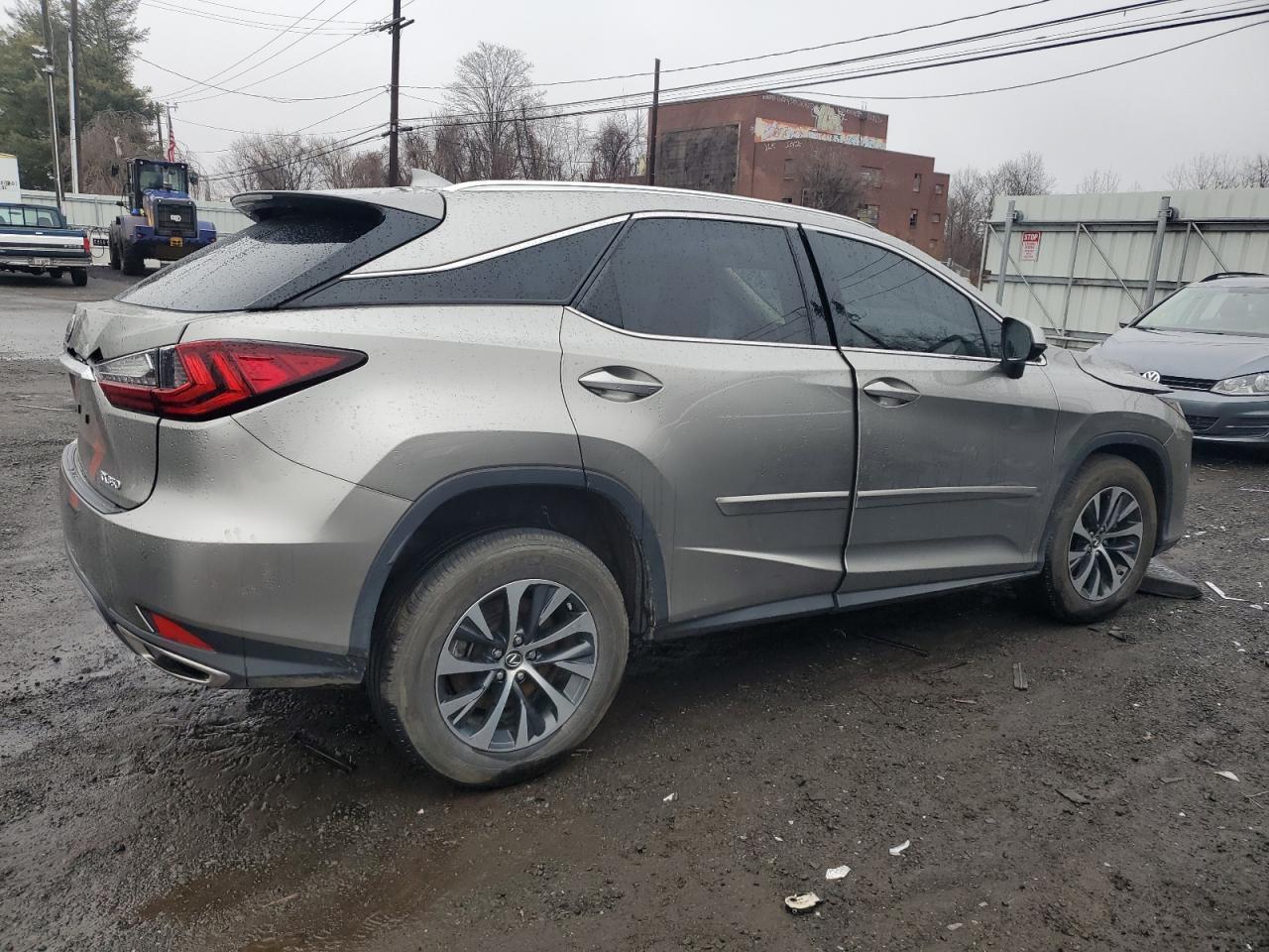 2022 Lexus RX VIN 2T2HZMDA6NC341012 Copart auction photo, front end / side damage thumbnail 3