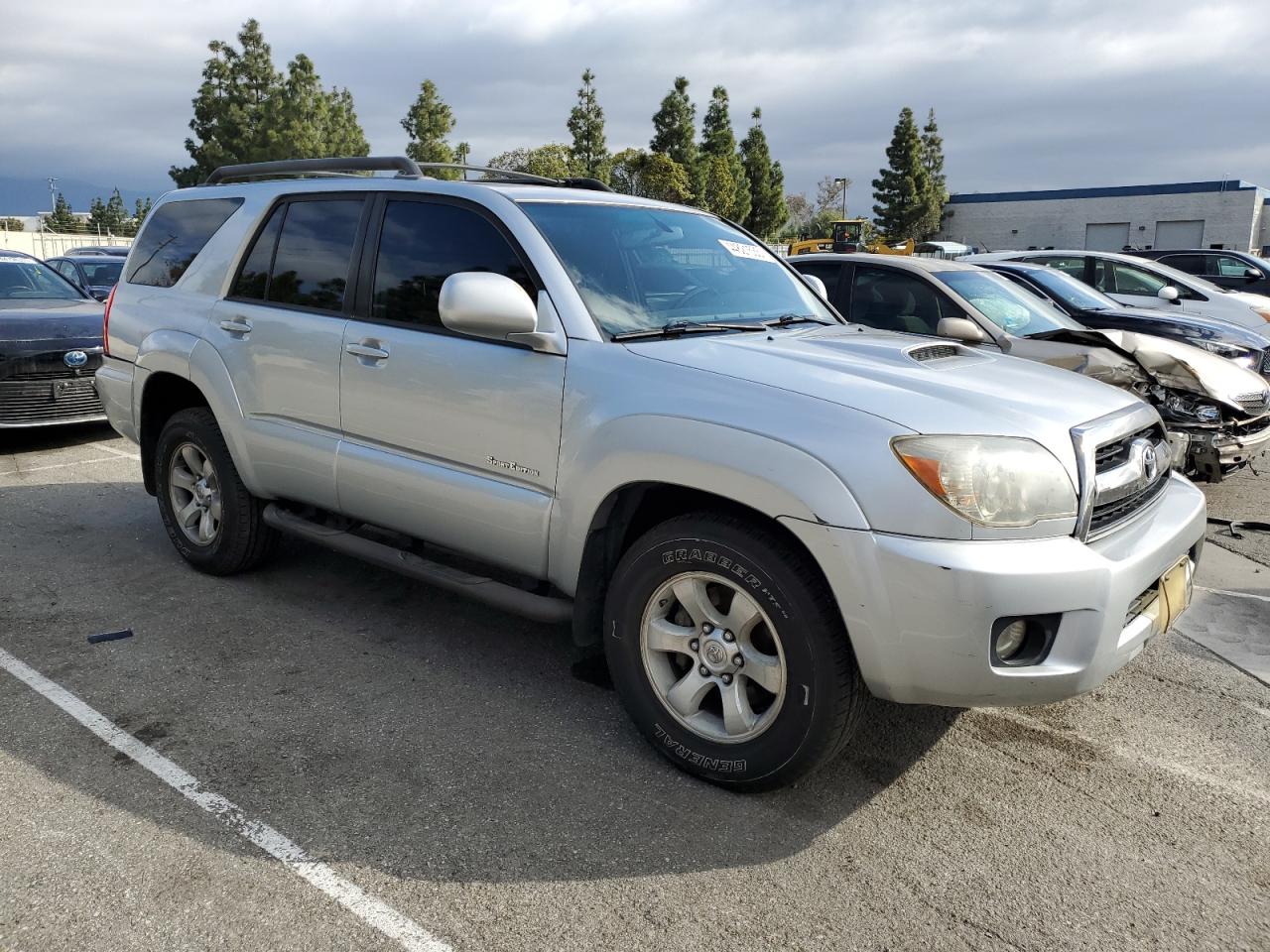 2006 Toyota 4Runner VIN JTEZU14R060066157 Copart auction photo, rear end / front end damage thumbnail 4