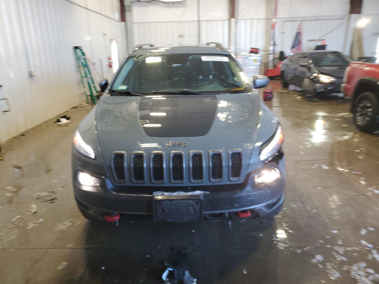 2014 Jeep Cherokee VIN 1C4PJMBS9EW172520 Copart auction photo, front end / side damage thumbnail 5