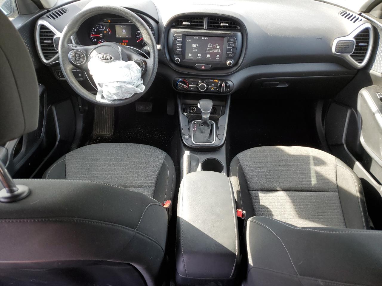 2021 KIA Soul VIN KNDJ23AU7M7124555 Copart auction photo, front end damage thumbnail 8