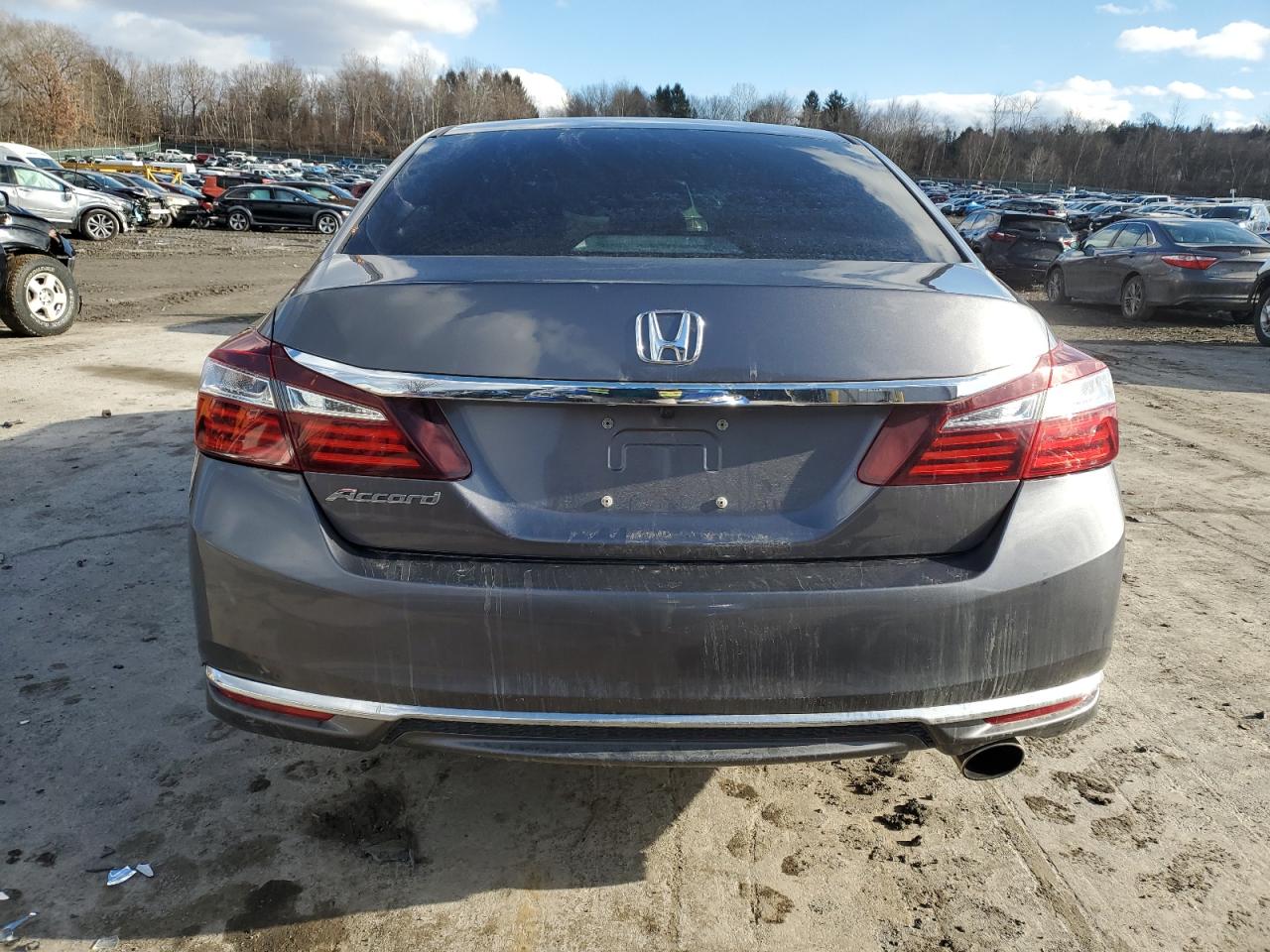 2017 Honda Accord VIN 1HGCR2F3XHA247470 Copart auction photo, front end damage thumbnail 6