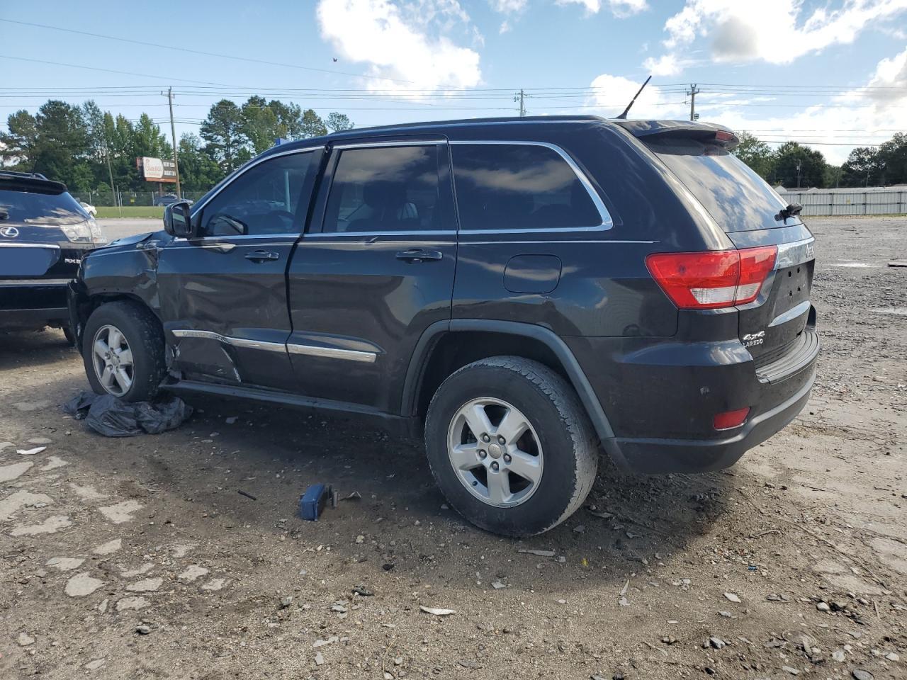 2013 Jeep Grand Cherokee VIN 1C4RJFAG2DC567513 Copart auction photo, front end damage thumbnail 2