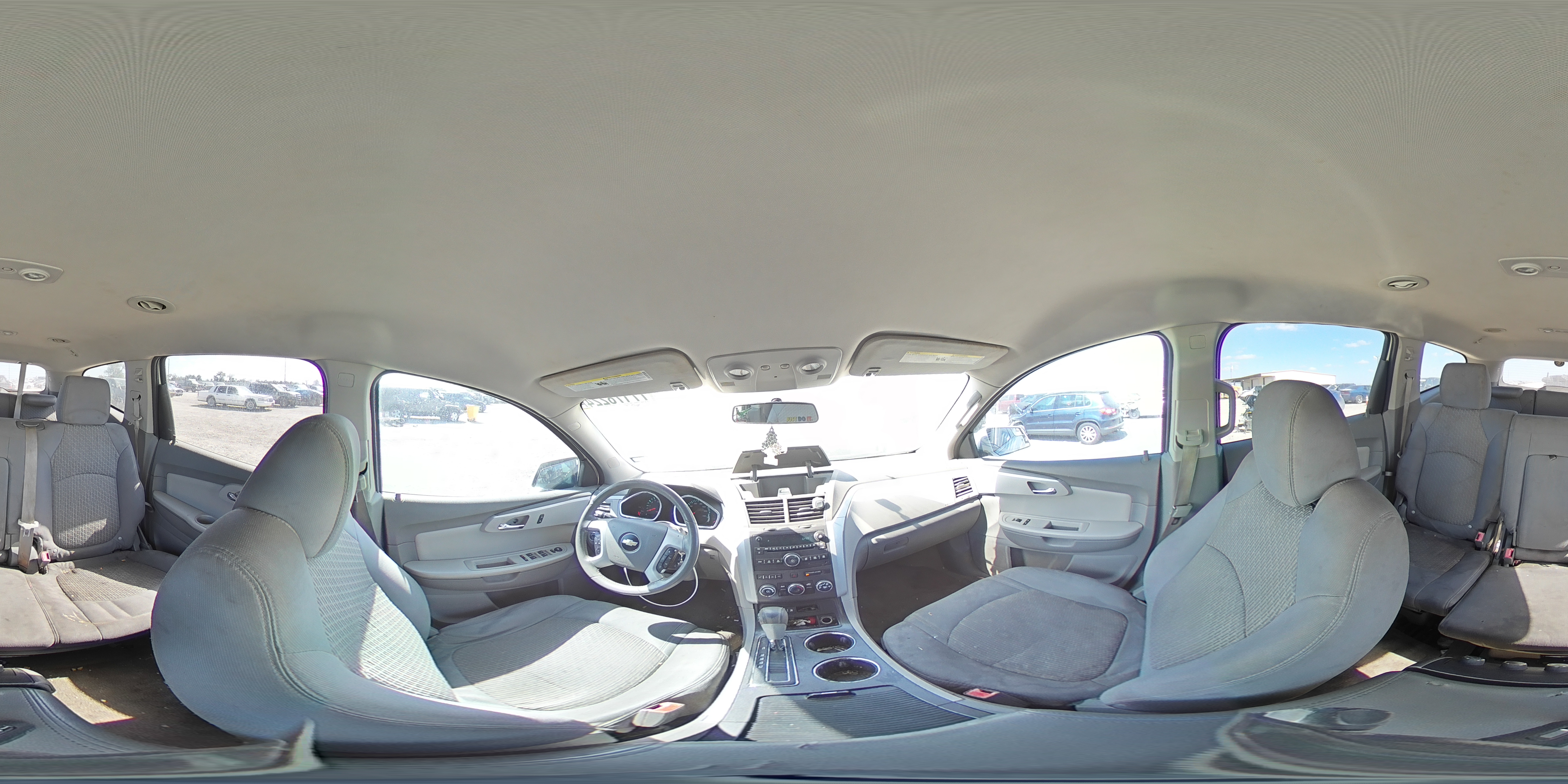 2011 Chevrolet Traverse VIN 1GNKRGED9BJ337192 Copart auction photo, front end damage thumbnail 13
