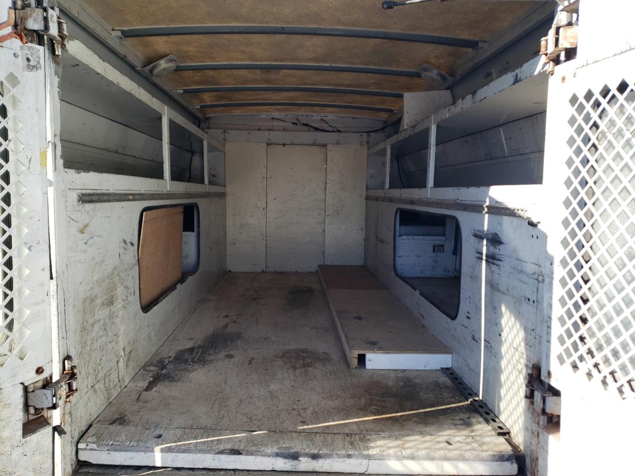 2009 GMC Savana VIN 1GDHG31K091179465 Copart auction photo, front end damage thumbnail 11