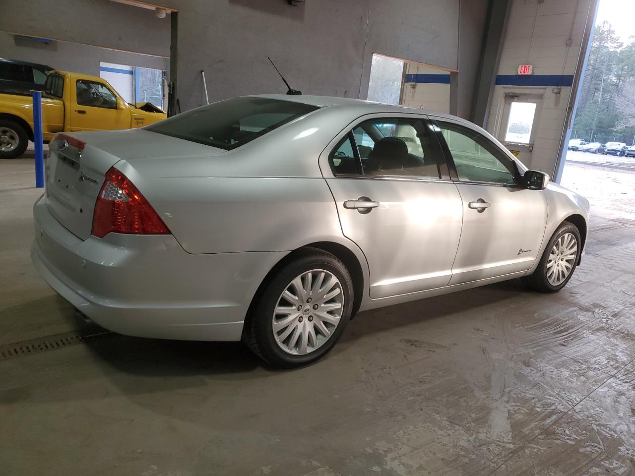 2011 Ford Fusion VIN 3FADP0L34BR344426 Copart auction photo, front end damage thumbnail 3