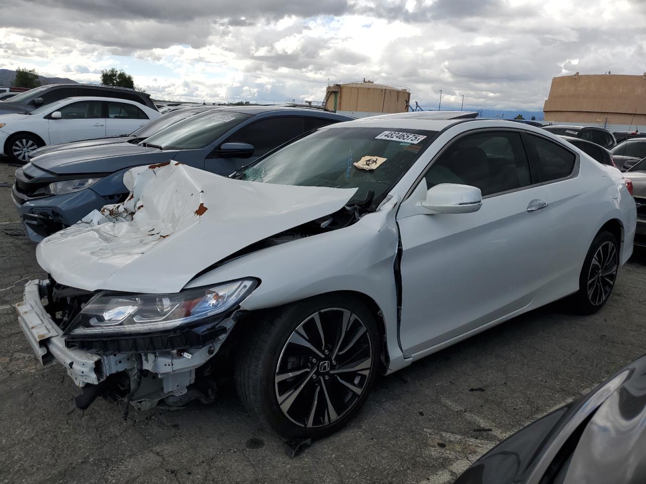 2017 Honda Accord VIN 1HGCT1B8XHA006358
