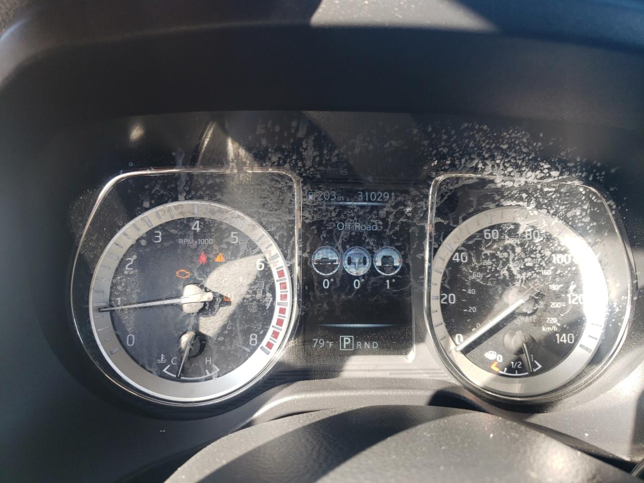 2017 Nissan Titan VIN 1N6AA1EK1HN529518 Copart auction photo, minor dent/scratches damage thumbnail 9