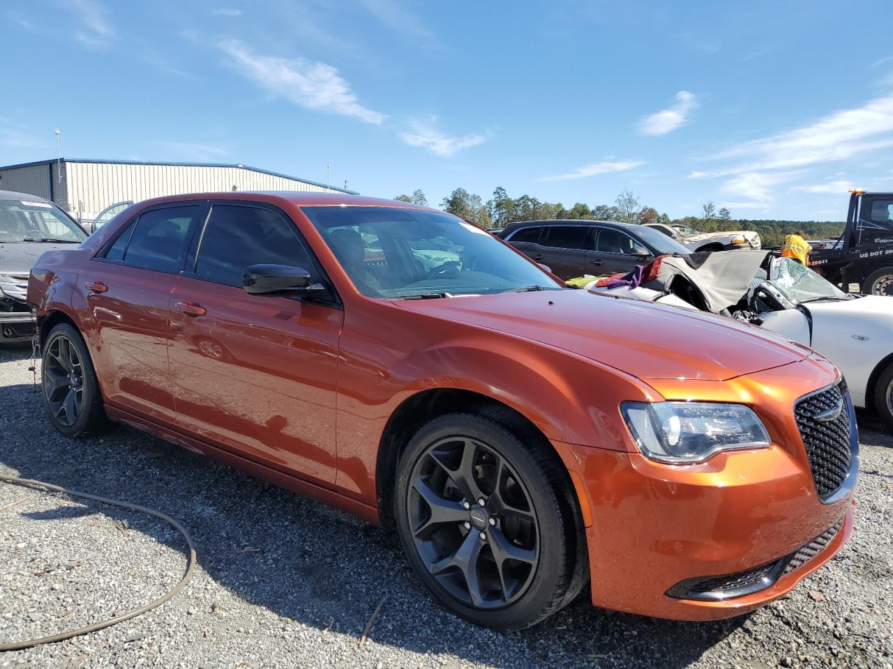 2020 Chrysler 300 VIN 2C3CCAAG2LH242055 Copart auction photo, top/roof / side damage thumbnail 4
