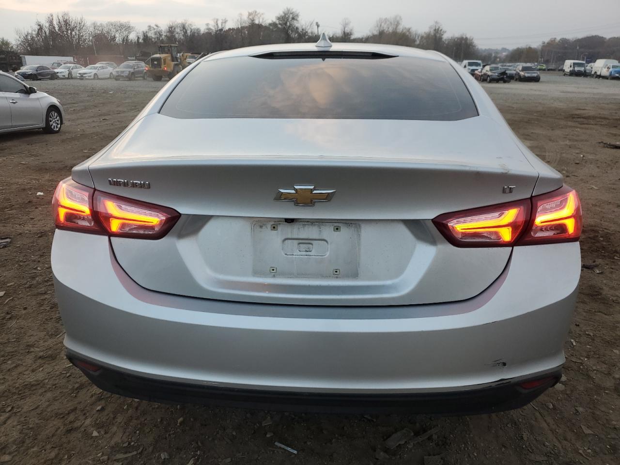 2020 Chevrolet Malibu VIN 1G1ZD5ST0LF075615 Copart auction photo, front end / side damage thumbnail 6