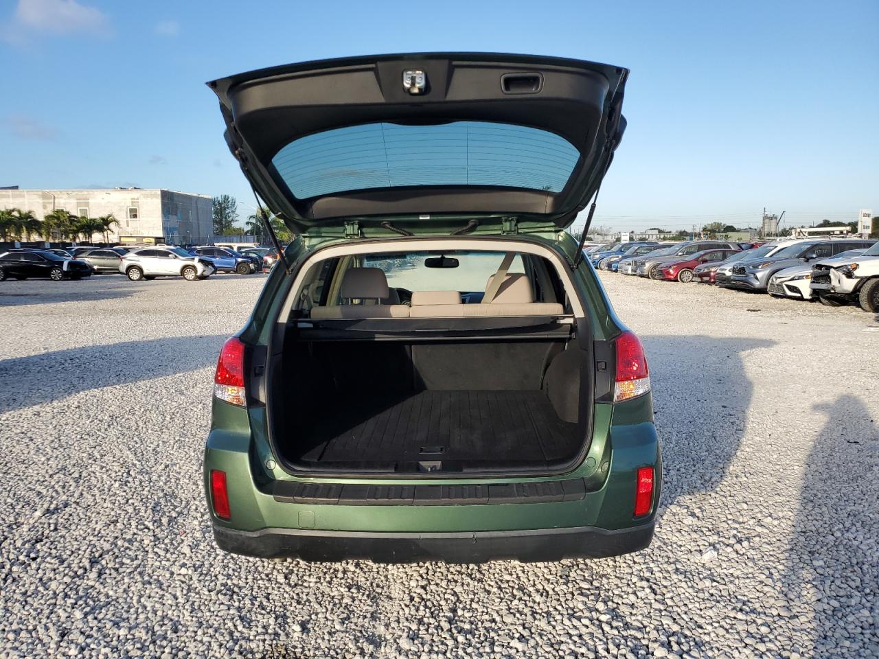 2013 Subaru Outback VIN 4S4BRBCC3D3210124 Copart auction photo, front end / minor dent/scratches damage thumbnail 6