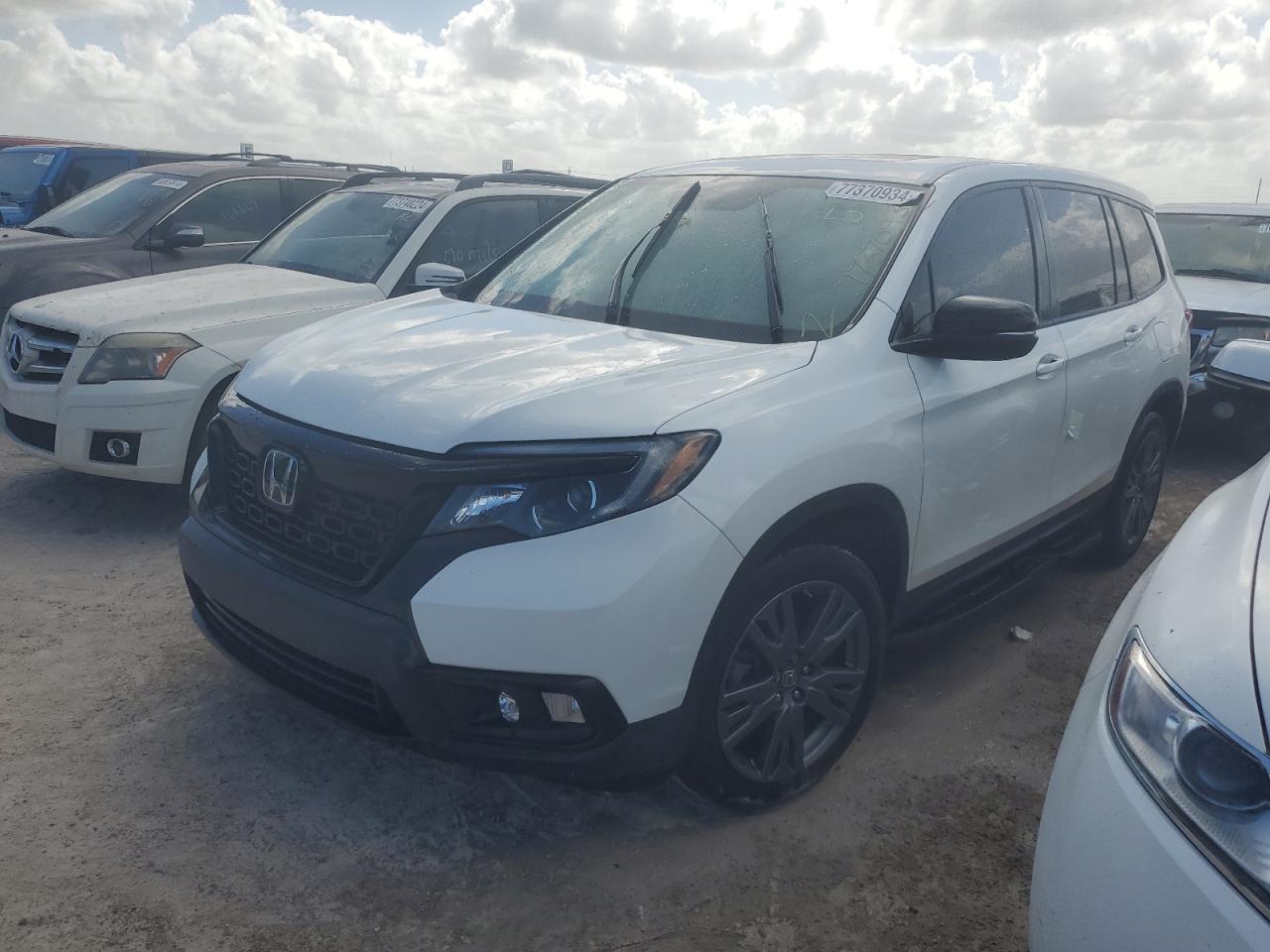 2020 Honda Passport VIN 5FNYF7H53LB002857