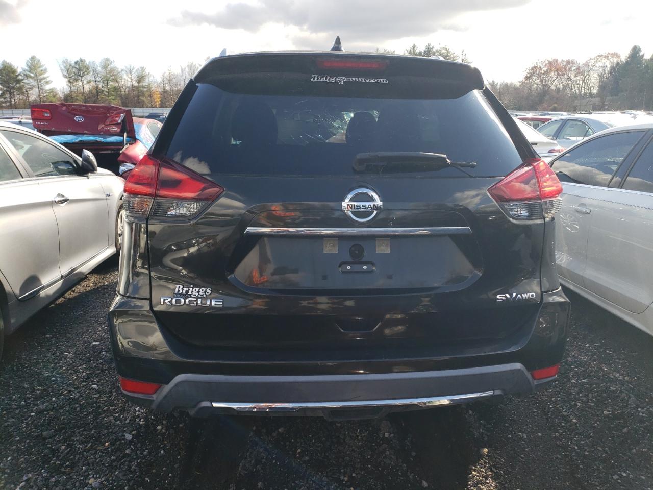 2017 Nissan Rogue VIN KNMAT2MV4HP592938 Copart auction photo, front end / minor dent/scratches damage thumbnail 6