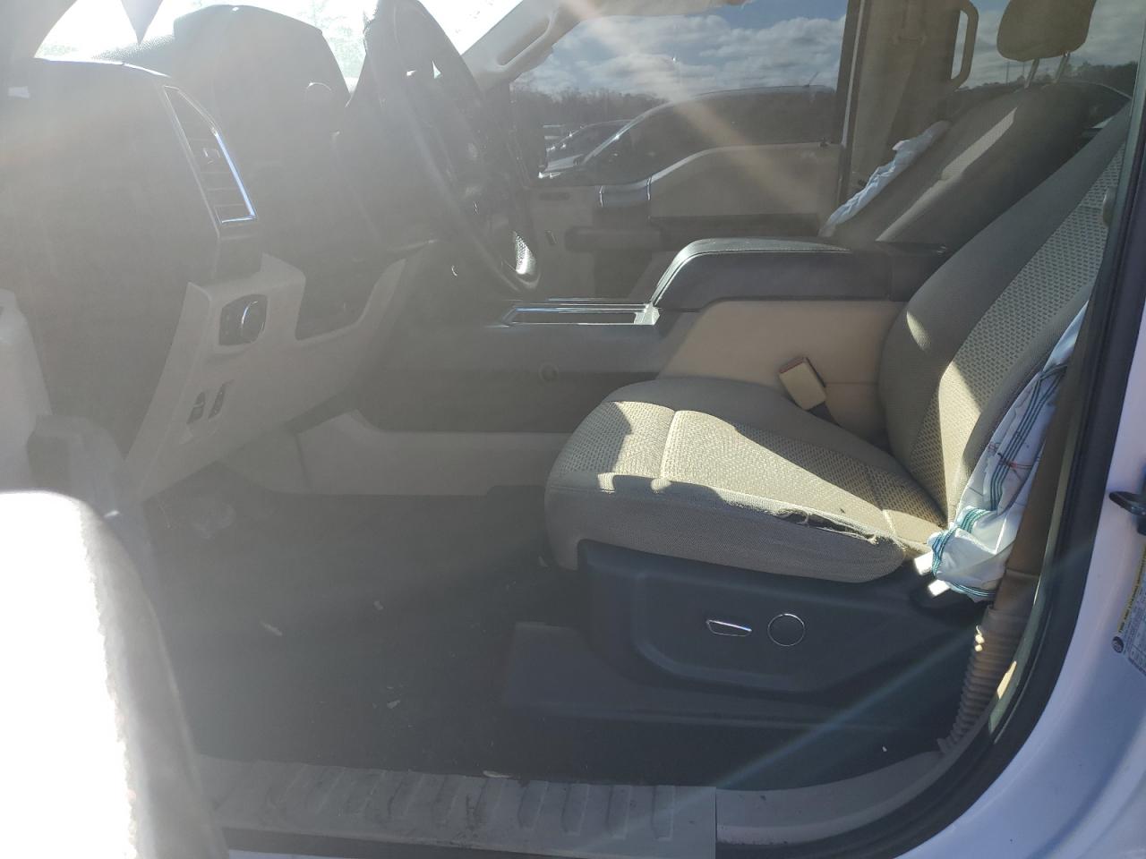 2016 Ford F-150 VIN 1FTEW1CP2GKF15230 Copart auction photo, all over damage thumbnail 7
