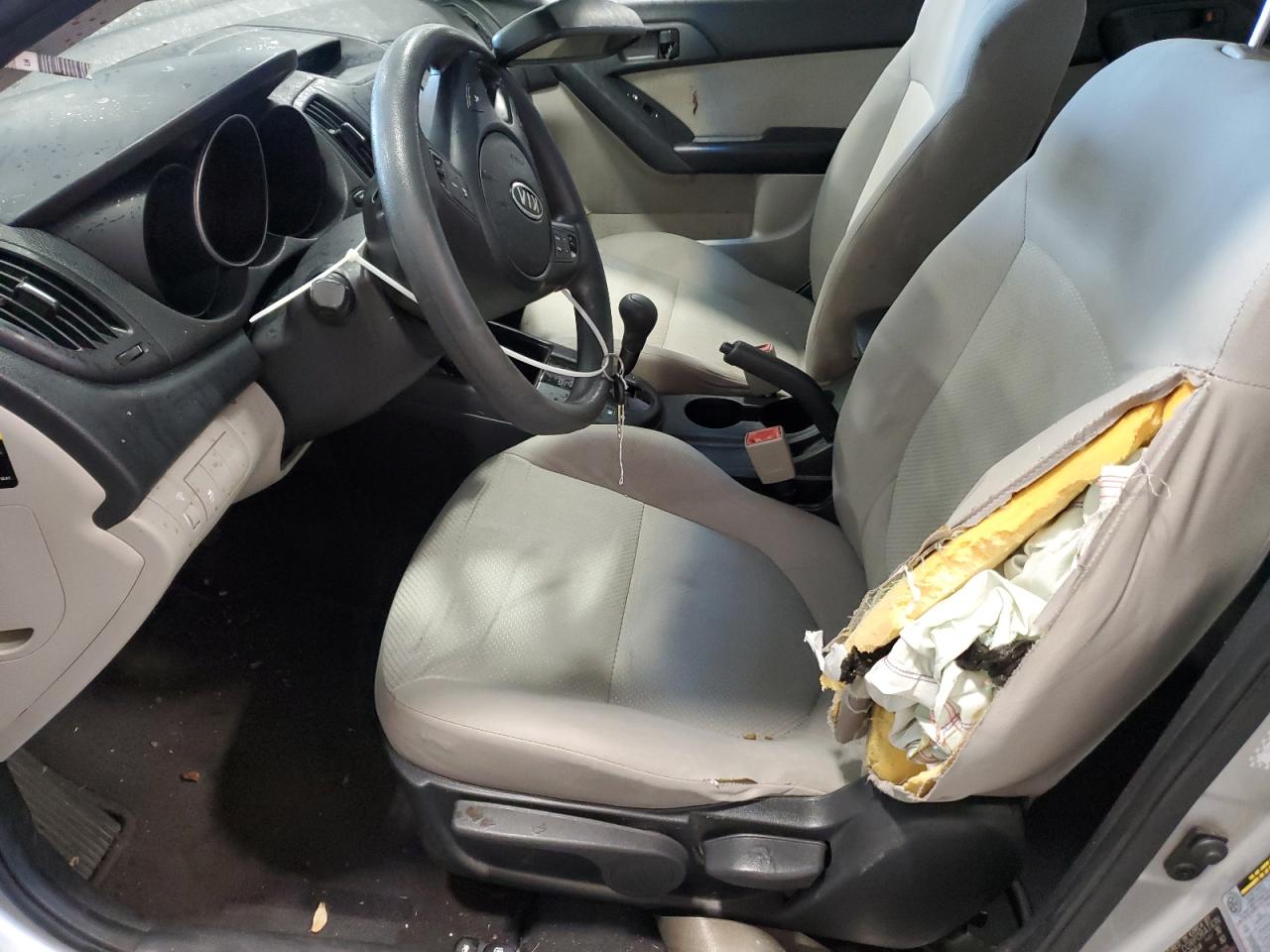 2010 KIA Forte VIN KNAFU4A29A5254135 Copart auction photo, front end damage thumbnail 7