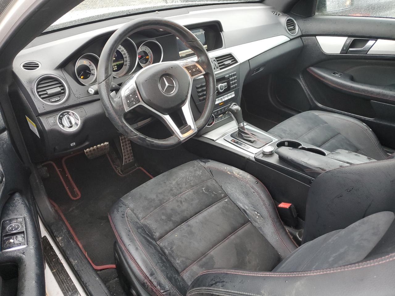 2013 Mercedes-Benz C-klasse VIN WDDGJ4HB4DF968846 Copart auction photo, side / front end damage thumbnail 8