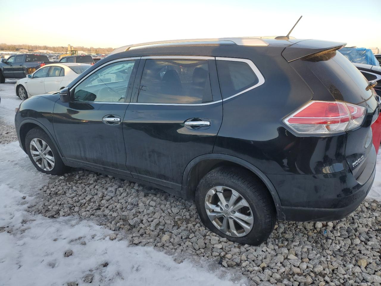 2016 Nissan Rogue VIN JN8AT2MV9GW150259 Copart auction photo, front end damage thumbnail 2