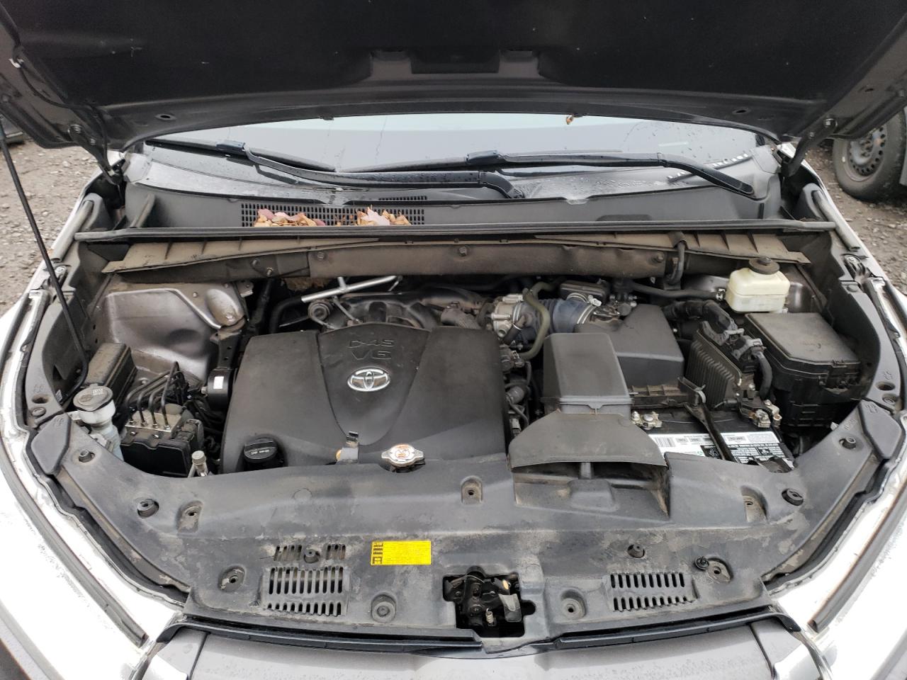 2018 Toyota Highlander VIN 5TDBZRFH0JS834994 Copart auction photo, rear end damage thumbnail 12