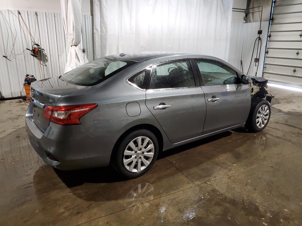 2017 Nissan Sentra VIN 3N1AB7AP2HY334490 Copart auction photo, front end damage thumbnail 3