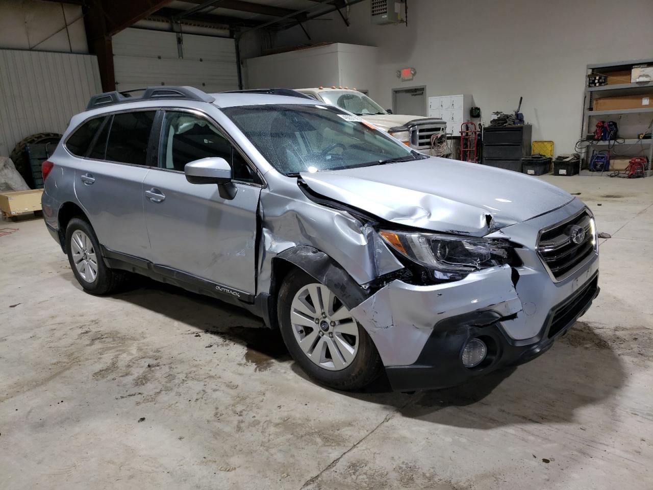 2019 Subaru Outback VIN 4S4BSAFC9K3356275 Copart auction photo, front end / minor dent/scratches damage thumbnail 4