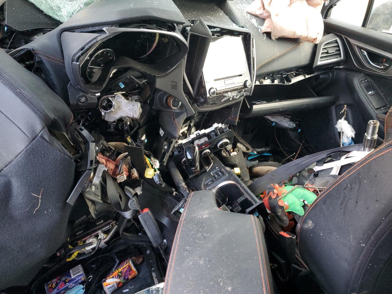 2021 Subaru XV VIN JF2GTHMC8M8332592 Copart auction photo, front end / side damage thumbnail 8