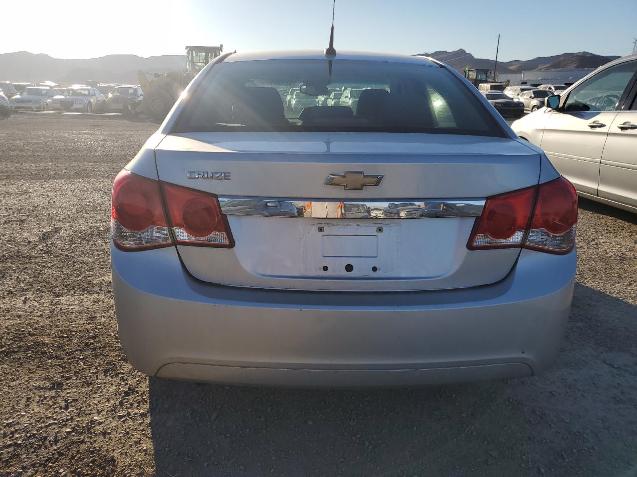 2011 Chevrolet Cruze VIN 1G1PD5SH3B7298372 Copart auction photo, minor dent/scratches damage thumbnail 6