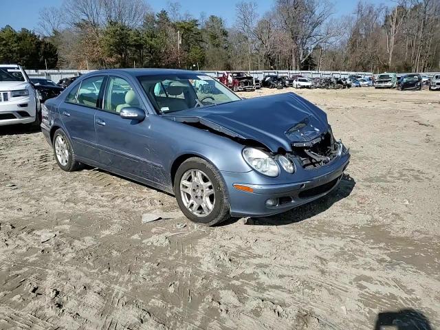 2005 Mercedes-Benz E-klasse VIN WDBUF26J35A746017 Copart auction photo, front end / minor dent/scratches damage thumbnail 11