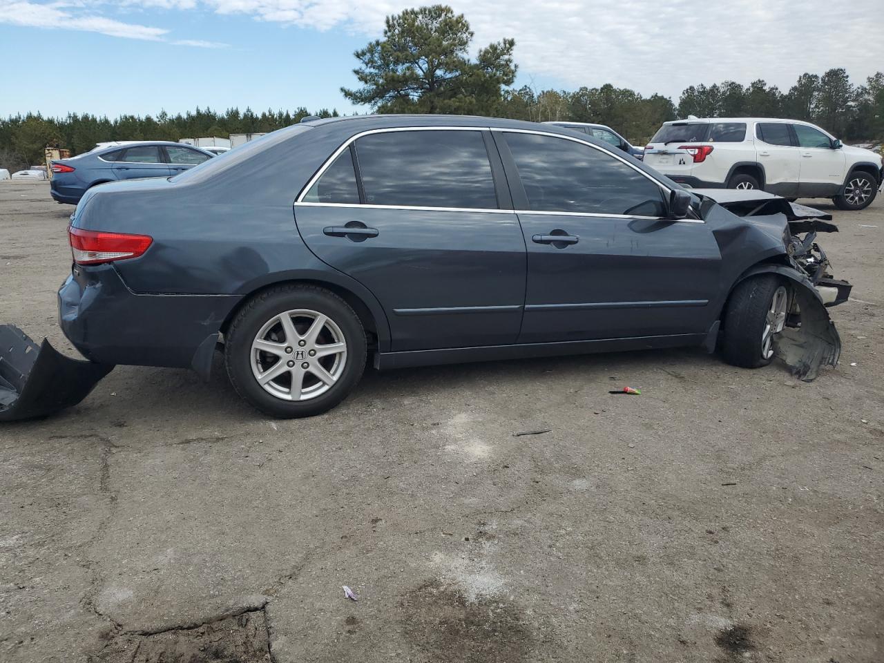 2004 Honda Accord VIN 1HGCM66584A009392 Copart auction photo, front end damage thumbnail 3