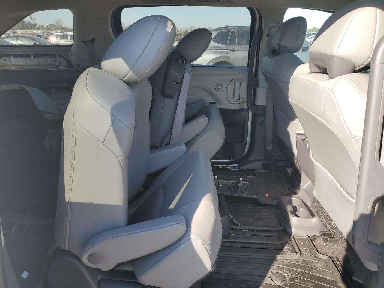 2022 Toyota Sienna VIN 5TDYRKEC8NS127557 Copart auction photo, rear end / side damage thumbnail 11