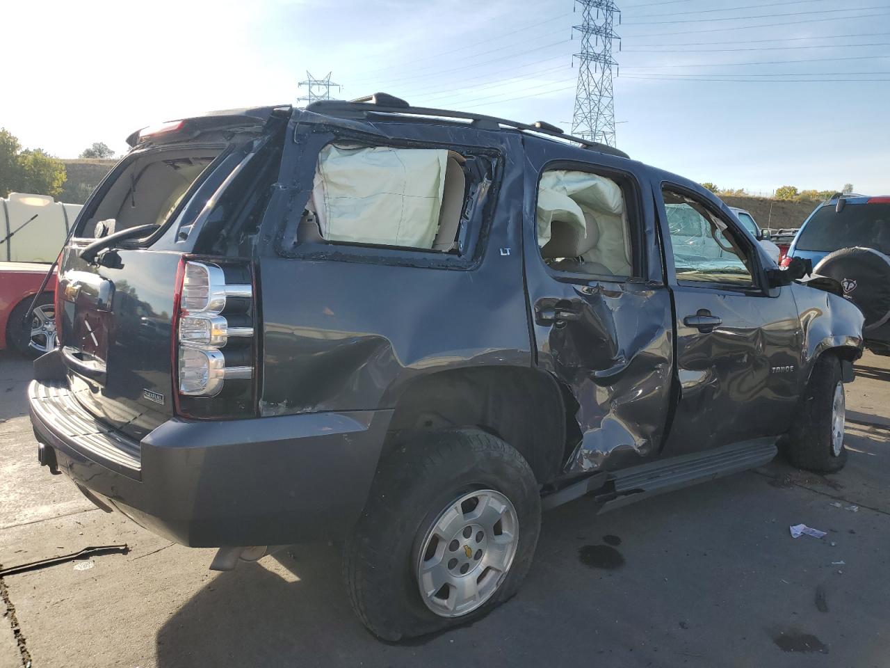 2010 Chevrolet Tahoe VIN 1GNUKBE0XAR134437 Copart auction photo, rollover damage thumbnail 3