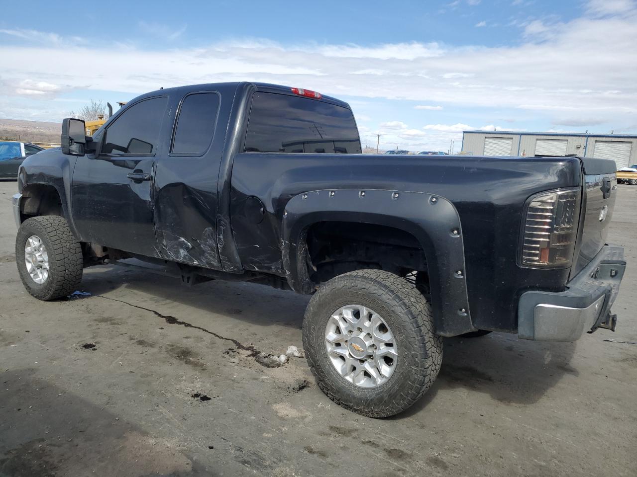 2011 Chevrolet Silverado VIN 1GC2KYC80BZ298910 Copart auction photo, side / rear end damage thumbnail 2