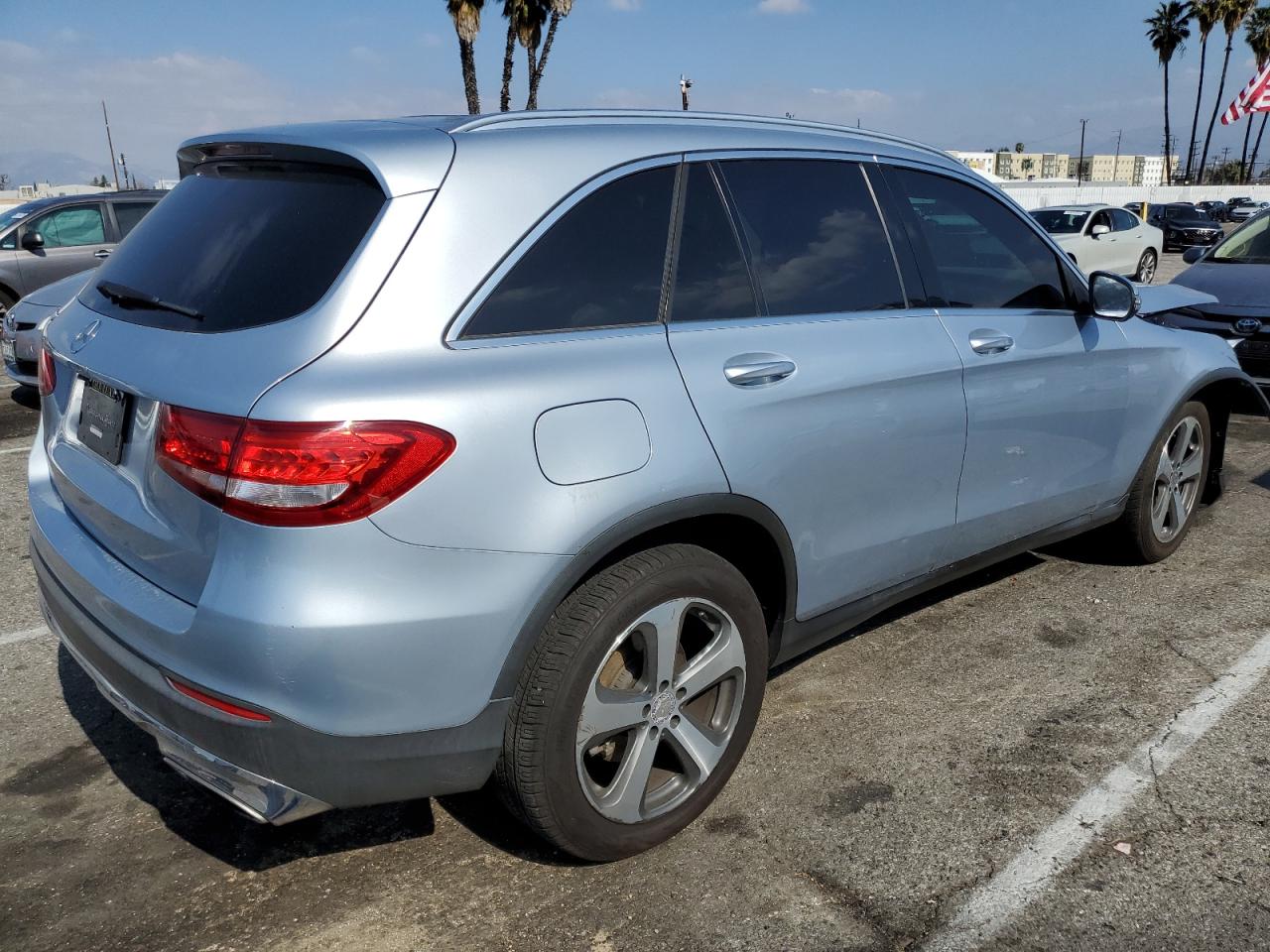 2017 Mercedes-Benz GLC VIN WDC0G4JB4HF115786 Copart auction photo, frame damage damage thumbnail 3